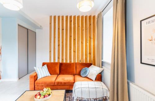 Brzezinka Apartment | Apartment Quiet Street 11/1E