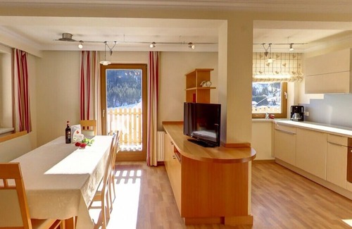 Filzmoos Apartment | Apartment right on the ski slope with two separate bathrooms