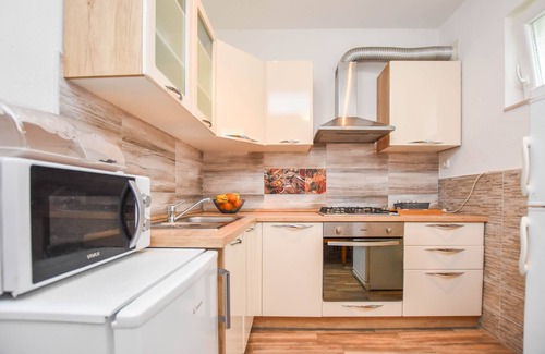 Turanj Apartment | Apartment Rota (87101-A1) - Turanj