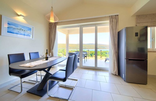 Kornic Apartment | Apartment ROYAL 2 with pool and jacuzzi