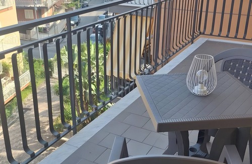 Fiumefreddo di Sicilia Apartment | Apartment 'Sicily Sweet Home' with Sea View, Wi-Fi and Air Conditioning