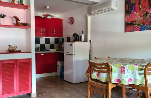 Saint-Nazaire Apartment | Apartment Saint Cyprien beach 100m from the sea