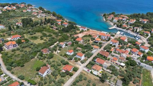 Ugljan Apartment | Apartment Serda