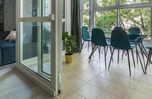 Stare Miasto Apartment | Apartment Serene - Three Bedroom Apartment, Sleeps 8