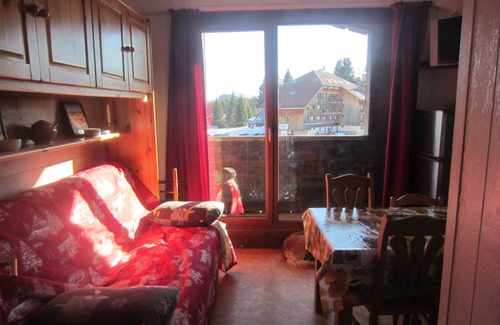 Le Praz de Lys Apartment | Apartment sleeps 6 Praz de Lys