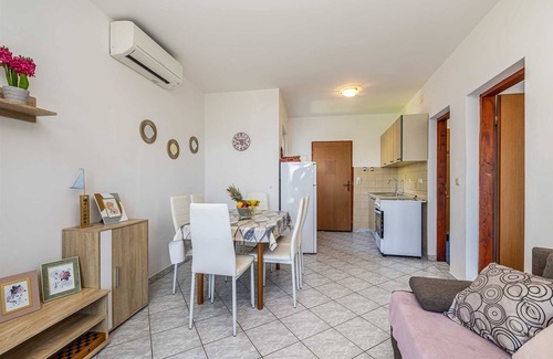 Stara Baska Apartment | Apartment STARA BAŠKA near the sea