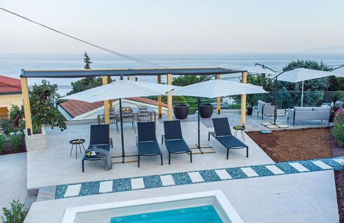 Volosko Apartment | Apartment Starfish with private pool and magnificent sea view