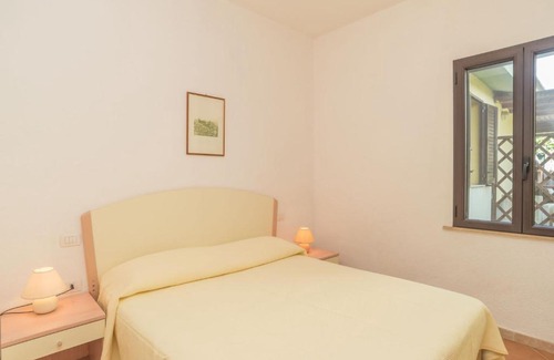 Costa Rei Apartment | Apartment Stella con piscina comune - REI100 by Interhome