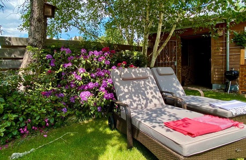 Hinterzarten Apartment | Apartment 'Studio – With Balcony 40 sqm' with Mountain View, Shared Terrace and Wi-Fi