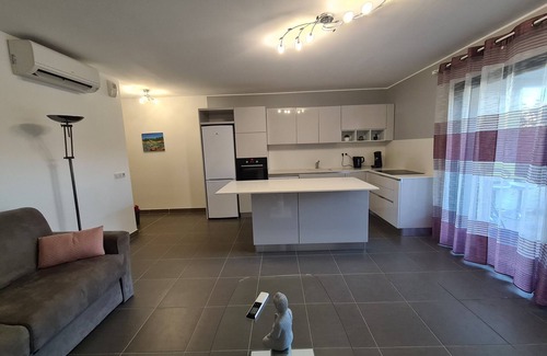 Saint-Florent Apartment | Apartment T2 55 m² terrace 4ps, air conditioning, jacuzzi.