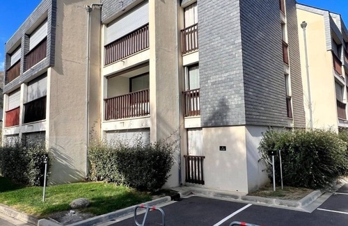 Saint-Lary-Soulan Apartment | Apartment T2 4 pers center Saint Lary Village Parking