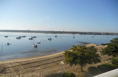 Arcachon Apartment | APARTMENT T3 FRONT OF THE SEA EXCEPTIONAL SITUATION ON THE BASIN OF ARCACHON