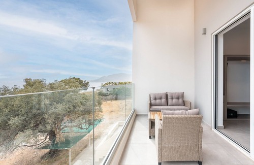 Pefkos Apartment | Apartment 'Tesoro Del Mare with Sea View 1' with Sea View, Wi-Fi and Air Conditioning