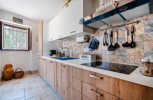 Monopoli Apartment | Apartment 'Tita' with Private Pool, Wi-Fi and Air Conditioning