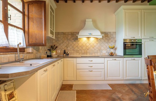Vergelle Apartment | Apartment 'Tramonto' with Shared Pool, Wi-Fi and Air Conditioning