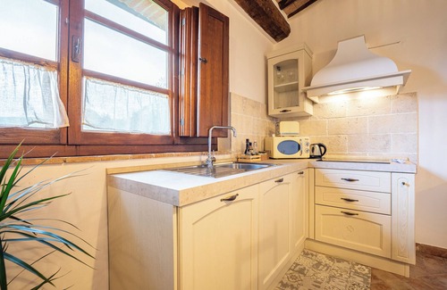 Vergelle Apartment | Apartment 'Tuber' with Shared Pool, Wi-Fi and Air Conditioning