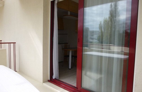 La Rochelle Apartment | Apartment type studio south terrace pool view La Rochelle Les Minimes