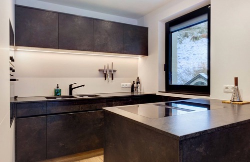Nova Ponente Apartment | Apartment 'UB Two' with Mountain View, Private Terrace and Wi-Fi