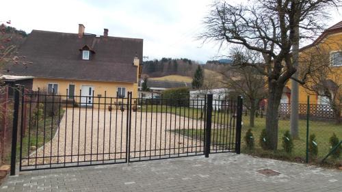 Lipova-Lazne Apartment | Apartment Věra