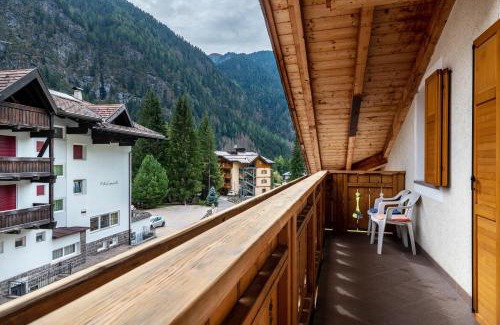 Campitello di Fassa Apartment | Apartment Vajolet