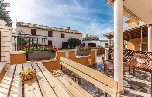 Valtura Apartment | Apartment Valtursko Polje I