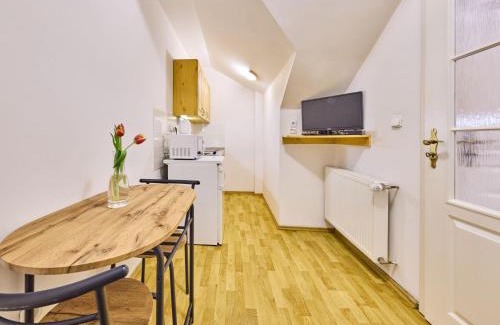 Janske Lazne Apartment | Apartment Villa Belvedere-9 by Interhome