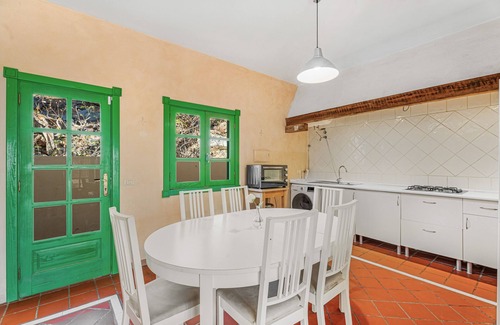 Adeje Villa | Apartment 'Villa Colliure' with Sea View, Private Pool and Wi-Fi