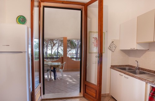 Cala Liberotto Apartment | Apartment Villa Peps close to the Beach with Garden