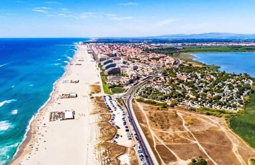 Torreilles-Plage Apartment | Apartment Village Marin Catalan by Interhome