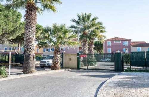 Torreilles-Plage Apartment | Apartment Village Marin Catalan by Interhome