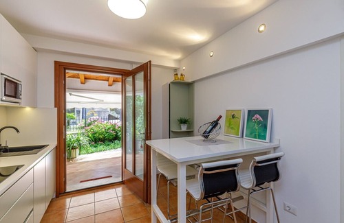 Brulo Apartment | Apartment Vita with Terrace and Garden View