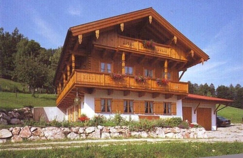 Ruhpolding Apartment | Apartment Vroni 50sqm, balcony, kitchen, 1 bedroom, living room, max 2 pers.