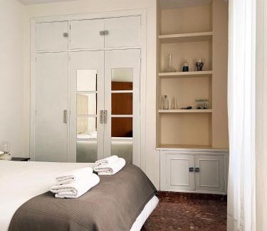 San Gil Apartment | Apartment Wall Center - Aloha Sevilla