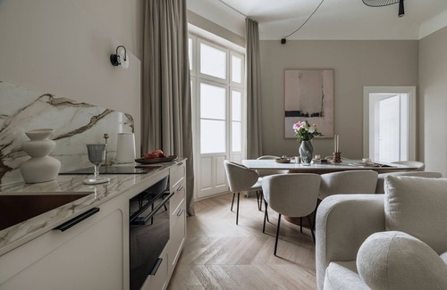 Srodmiescie Południowe Apartment | Apartment with 3 bedrooms, balcony, city center