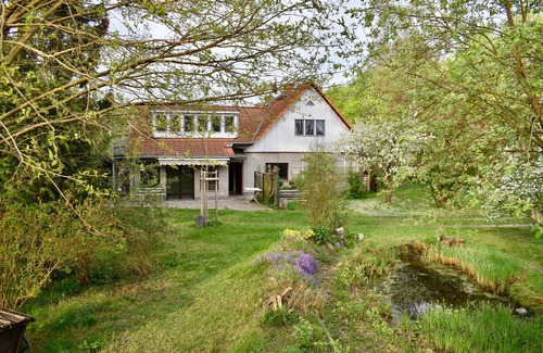 Erkner Apartment | Apartment with a view of the garden. 5 minutes to the lake and the S-Bahn