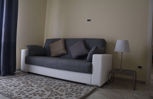 Gioia Tauro Apartment | apartment with balcony