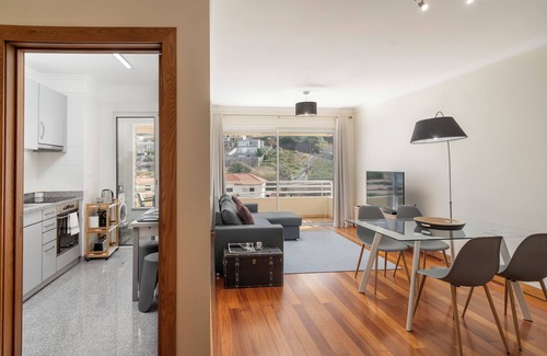 Sao Martinho Apartment | Apartment with balcony and pool - Green Park