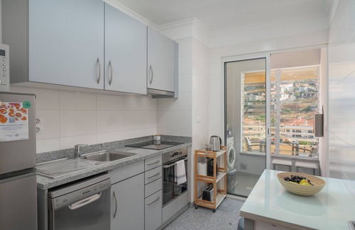 Sao Martinho Apartment | Apartment with balcony and pool - Green Park