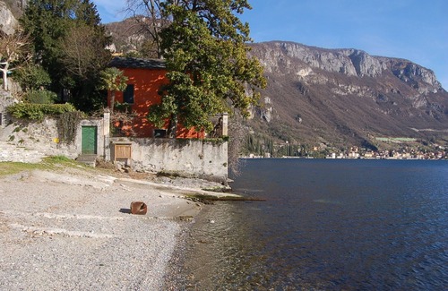 Varenna Apartment | Apartment with breathtaking view over the lake, no car needed