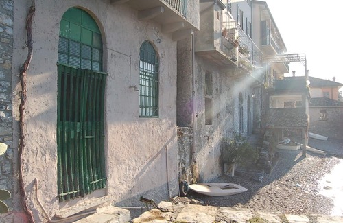 Varenna Apartment | Apartment with breathtaking view over the lake, no car needed