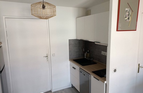 Tamaris Apartment | Apartment with pool near the beach