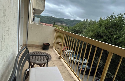 Lodeve House | Apartment with garden in the Terres du Larzac and Lac du Salagou area