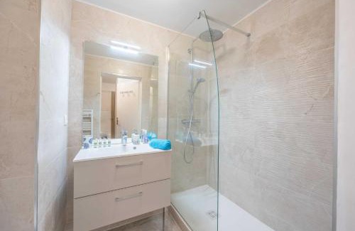 Tourgeville Apartment | Apartment with parking and balcony near the beach