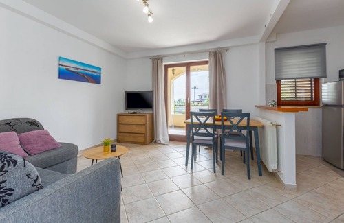 Susnjici Apartment | Apartment with pool, garden, air conditioning, barbecue, children's playground