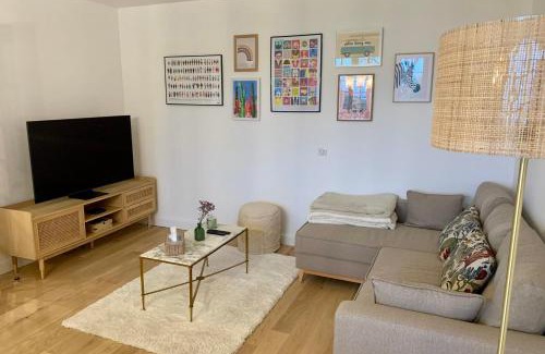 Villers-sur-Mer Apartment | Apartment with swimming pool - near train station