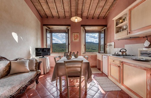 Simignano Apartment | Apartment with swimming pool, panoramic terrace and wi-fi