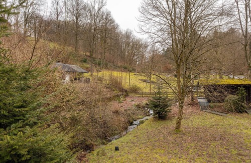 Assinghausen Apartment | Apartment 'Wohnung 1' with Shared Terrace, Shared Garden and Wi-Fi