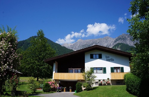 Vandans Apartment | Apartment Zimba large vacation apartment with wonderful garden in Vandans in Montafon