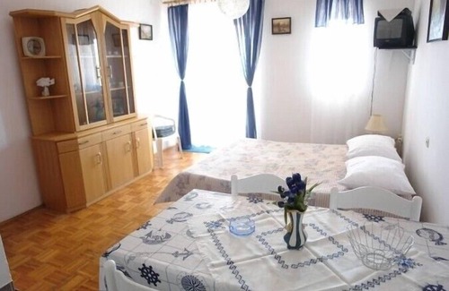 Novalja Apartment | Apartments and rooms Višnja, (14148), Novalja, Croatia