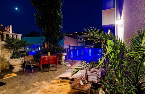 Montovjerna Apartment | Apartments Aura - Comfort Studio Apartment 6 with shared swimming pool